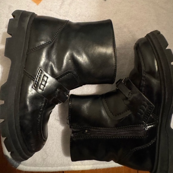 Zara Black Textured Sole - Picture 3 of 4